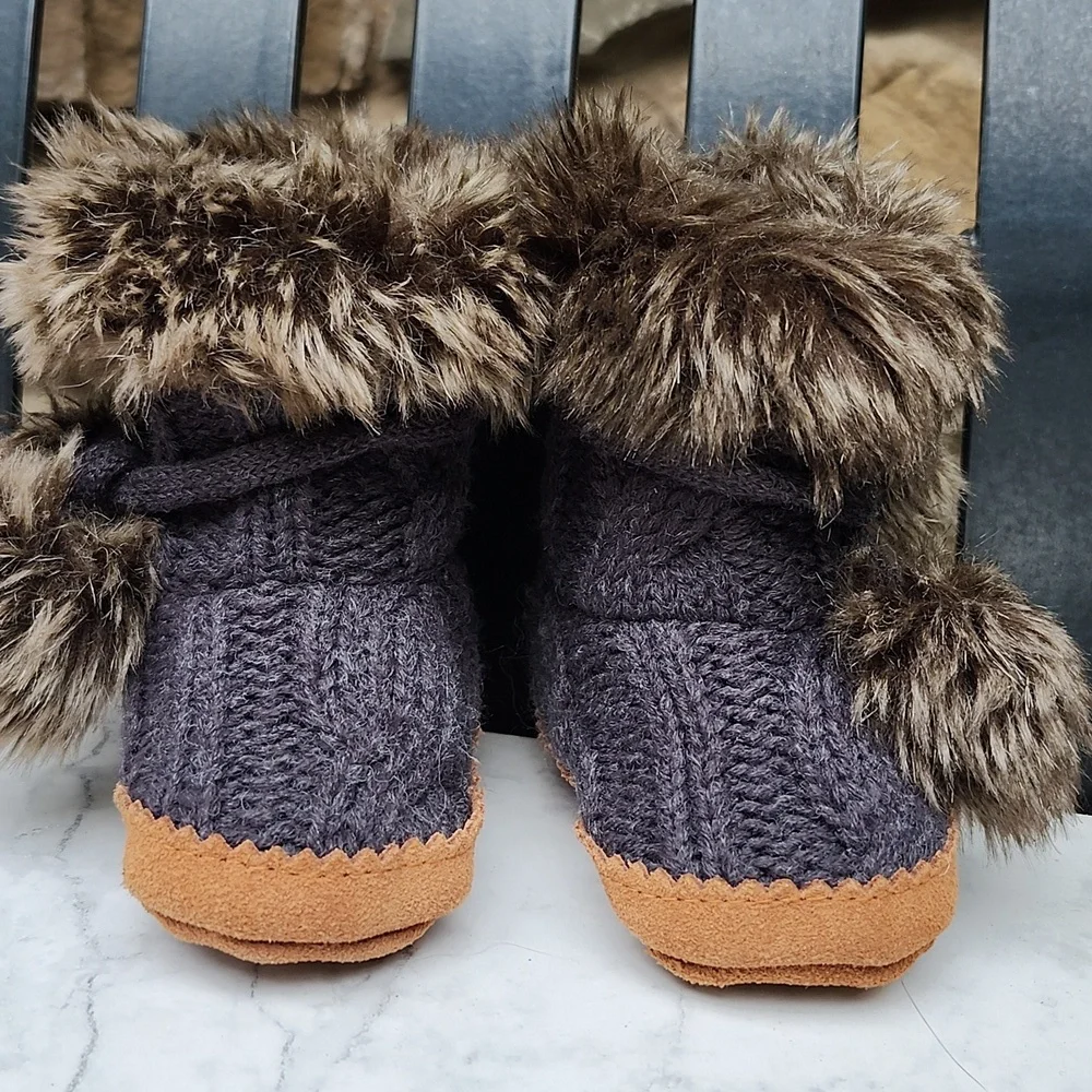 RESTORATION HARDWARE ARTIC FOX BABY BOOTIES